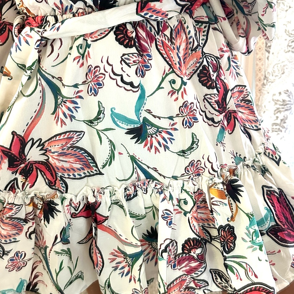 NWT Baltic Born white floral mini dress and ruffle hem w 3/4 puff sleeves - Picture 9 of 17